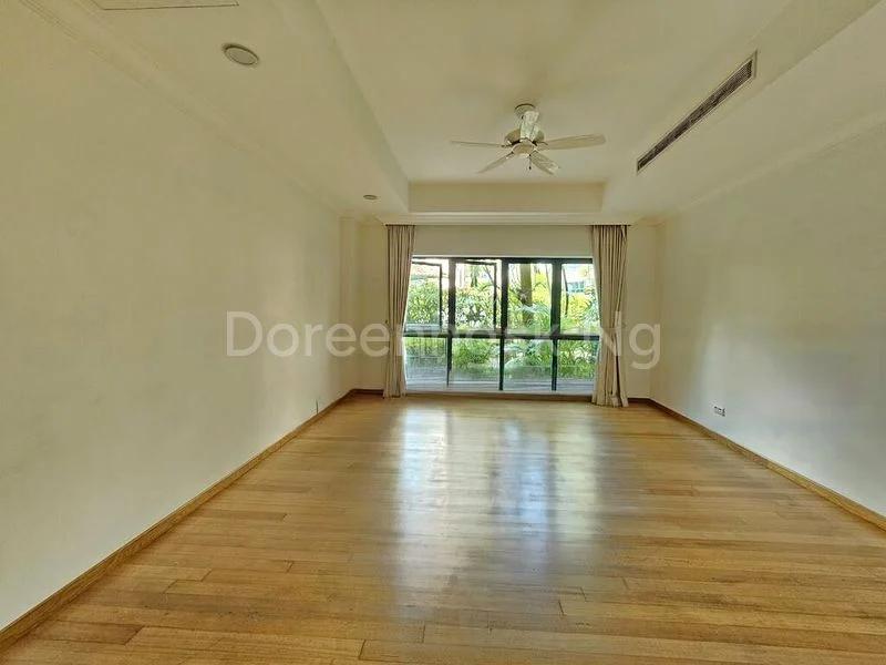 4 Bed Condo for Sale in  Camelot By-the-water - Image 15